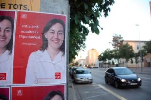La Junta Electoral dóna 24 hores al PSC de Girona per retirar cartells en zones no permeses