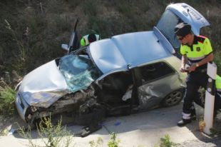 Tres ferits en un xoc frontal entre dos turismes a l'N-II a Pontós