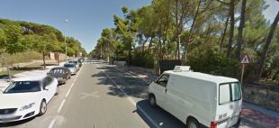 Un mort en una col·lisió entre dos turismes al nucli urbà de Calonge