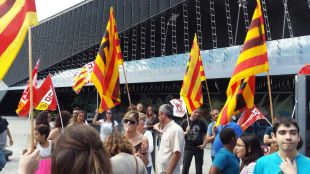 Es concentra la plantilla del Gran Casino Costa Brava de Lloret per un 'conveni digne'