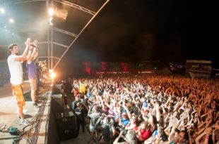 Més de 6.000 persones passen pel Festival Clownia, concebut per Txarango