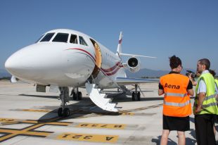 Una empresa ofereix vols a Estats Units i la Xina des de Girona per a empresaris