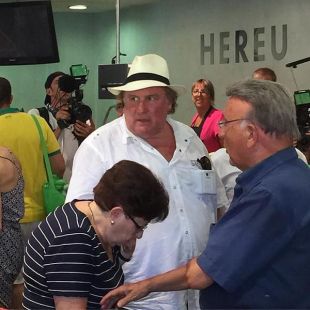 Gérard Depardieu roda un documental sobre la Gamba de Palamós