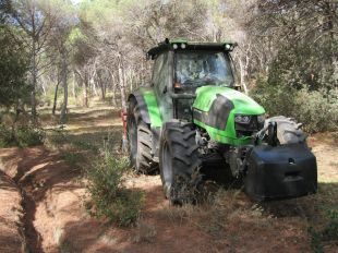 Platja d'Aro adequa les franges de protecció contra incendis en 13 urbanitzacions