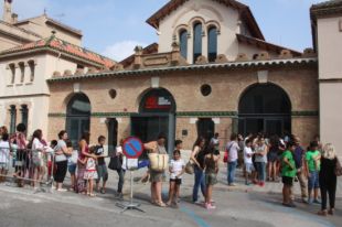 Primer dia de càsting a Figueres per participar com a extra a 'The promise'