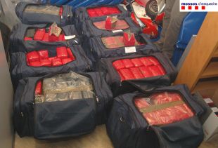 Els Mossos d'Esquadra troben uns 400 kg d'haixix en un aparcament de Girona 