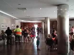 'Hem hagut de marxar de casa corrents perquè teníem les flames a tocar'