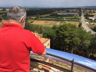 Llagostera instal·la una foto panoràmica al mirador de la torre de la presó