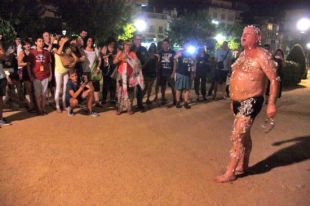 L'humor provocador de Leo Bassi dóna el tret de sortida al festival 'Singlot'