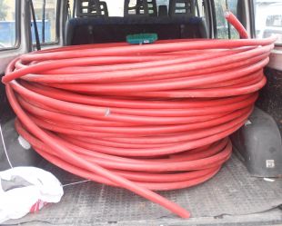 Dos detinguts a Llagostera amb prop de 300 kg de cable d’alta tensió sostret