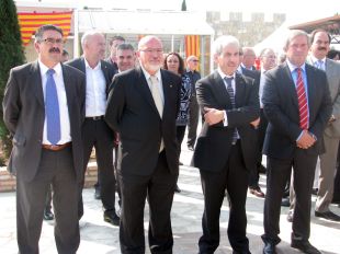 Escudero mana callar als polítics i diu que els immigrants cobren 450 euros al mes 'per no fer res'