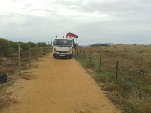 Renoven les tanques i eliminen la flora invasora de Ràdio Liberty