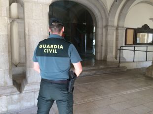 Desarticulen a Lloret un grup que es dedicava a cometre estafes per Internet arreu de l'Estat