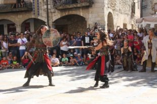 Besalú rememora el seu passat medieval i espera superar els 20.000 visitants