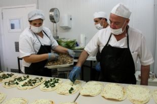 Pizzes ecològiques amb el segell social de la Fundació Onyar-La Selva
