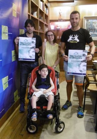 Un nen de 5 anys amb Hiperglicinemia no cetósica participarà al Triatló de Catalunya a Banyoles