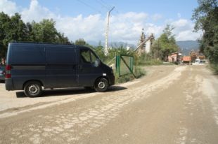 Mor un treballador electrocutat en una fàbrica de calç a Argelaguer