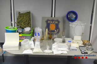 Desmantellat un laboratori de drogues a Maçanet de la Selva 