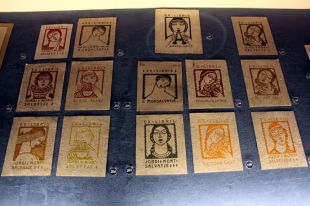 Exposen a Girona més de 300 exemplars d'ex libris de l'època modernista i noucentista