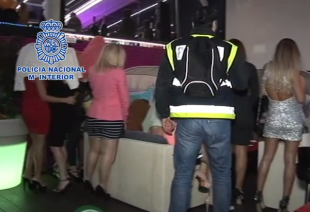 37 detinguts en una macrooperació policial contra la prostitució a l'Alt Empordà 