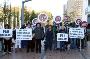 La PAH Girona reclama als jutges que aturin els desnonaments iniciats