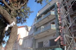 Comença l'enderroc dels hotels 'Rex' i 'Les Noies' a Sant Feliu de Guíxols