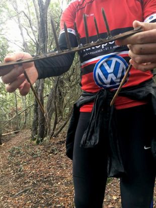 Troben una trampa per ciclistes i corredors en un camí del puig de Sant Grau