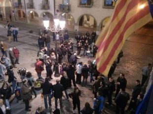 El poble natal de Puigdemont celebra el seu nomenament com a candidat a la presidència