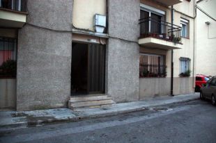 Un home n'apunyala un altre en ple carrer al barri del Pont Major de Girona