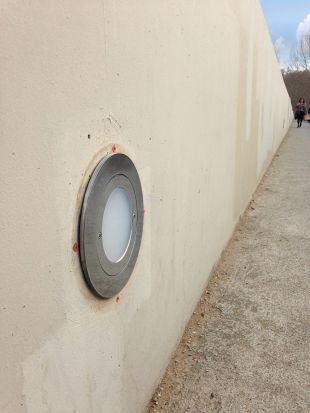 Girona millora la il·luminació de la passera sobre el riu Ter a Fontajau