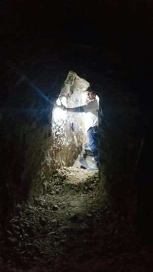 Un centenar de joves participen en la recuperació dels búnquers de la Guerra Civil a Blanes
