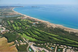 El Síndic investiga presumptes irregularitats urbanístiques a la platja de Pals 