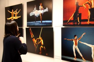 Les millors imatges de dansa dels 30 anys del Festival de Peralada s’exposen a Brussel·les