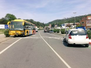 Una dona morta i nou ferits lleus en un xoc entre un cotxe i un autobús a Blanes