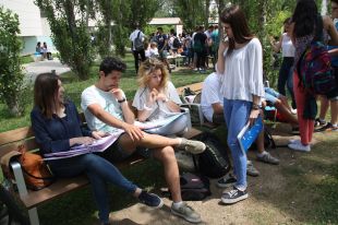 El primer dia de selectivitat a Girona comença amb plena normalitat