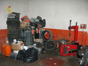 La Guàrdia Civil desmantella un taller mecànic il·legal a Camprodon