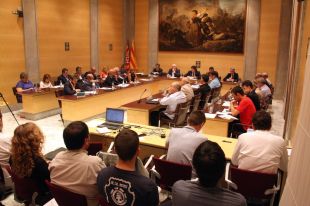 La Diputació de Girona retira els títols honorífics a Franco i a sis alts càrrecs del règim