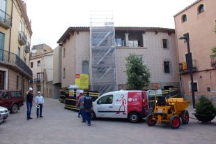 Recta final de les obres de remodelació de la Casa de les Vídues de Llagostera