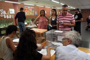 Cau gairebé deu punts la participació a Girona fins les sis de la tarda respecte el 20-D