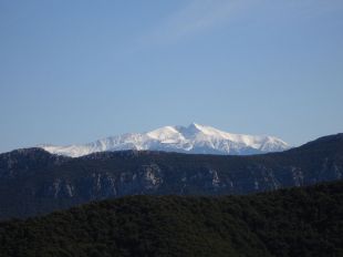 Mor un jove de 30 anys de Banyoles mentre pujava al Canigó