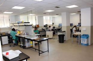 Renoven i amplien el servei d’Anatomia Patològica de l’Hospital Trueta de Girona