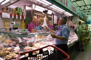 Girona recollirà al Mercat del Lleó aliments frescos que no es venen per a persones necessitades