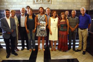 Madrenas es compromet a governar Girona amb 'un peu a l'ajuntament i l'altre al carrer'