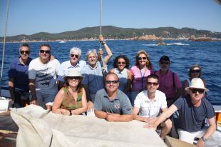 Neix una associació que reclama la regulació d’usos a les Illes Formigues