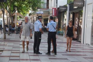 Platja d’Aro informarà als agents turístics que calen permisos per fer ‘flash mobs’