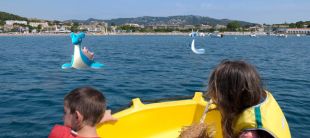 Una empresa de s’Agaró lloga embarcacions per caçar 'Pokemons' al mar