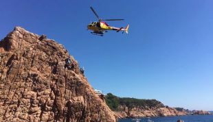 Rescaten un jove que havia patit un mareig en plena Via Ferrada a Sant Feliu de Guíxols