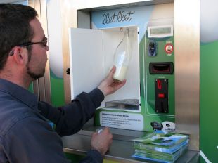Cau un 60% la venda de llet fresca a les expenedores de les comarques gironines en tan sols un any 