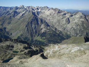 El Centre Excursionista Empordanès detectarà plantes invasores al Pirineu en un projecte europeu