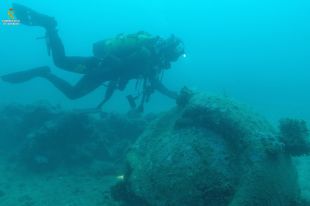 Fan esclatar una mina de la II Guerra Mundial submergida a prop de la cala Tamariua